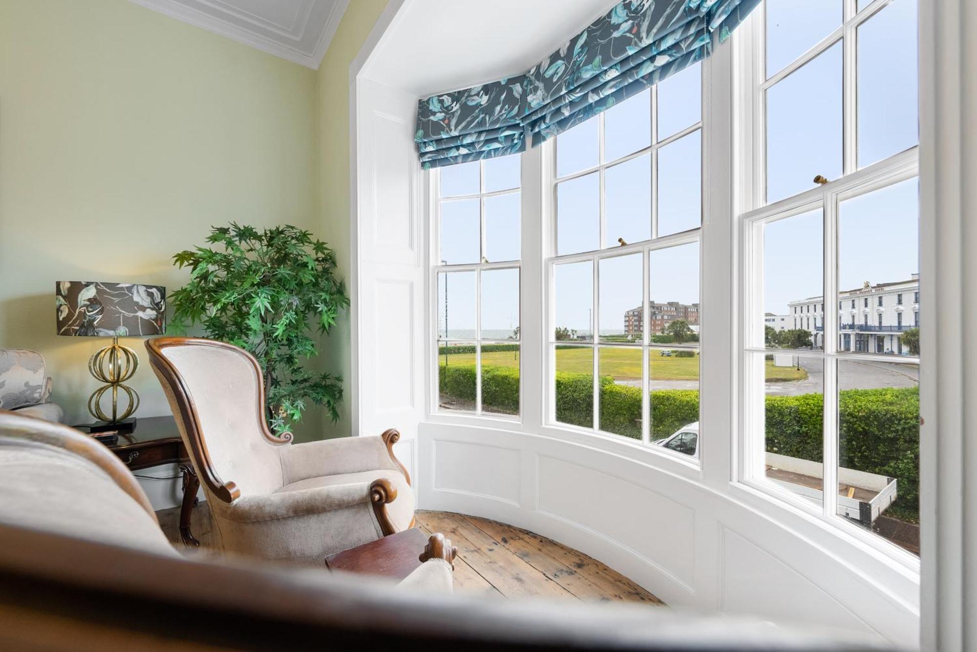 Luxury Georgian Home, Hot Tub, Sea View, Private Garden, Sleeps 6 ボグナー・リージス エクステリア 写真